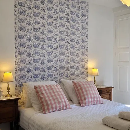Les Portails Bleus Bed & Breakfast Azé Exterior photo