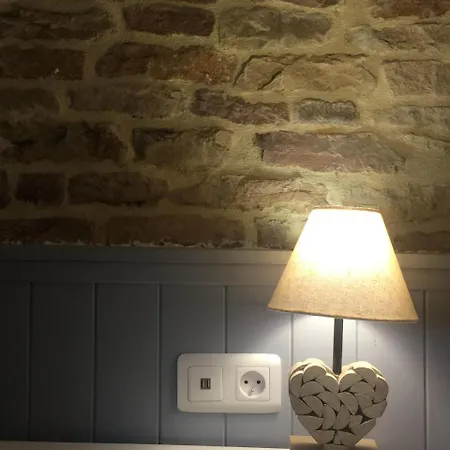 Les Portails Bleus Bed & Breakfast Azé Exterior photo
