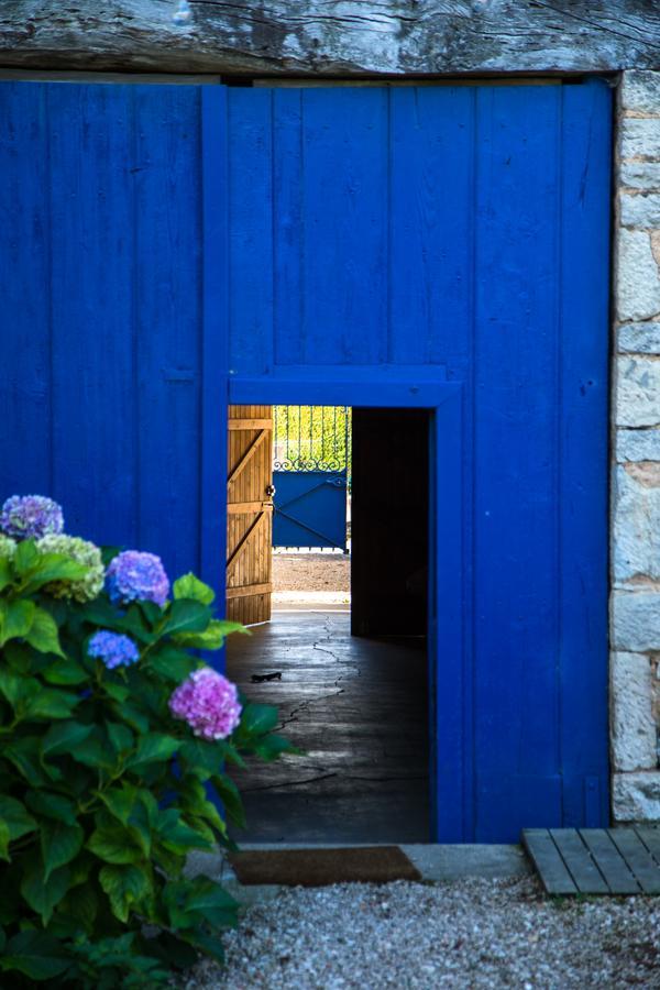 Les Portails Bleus Azé